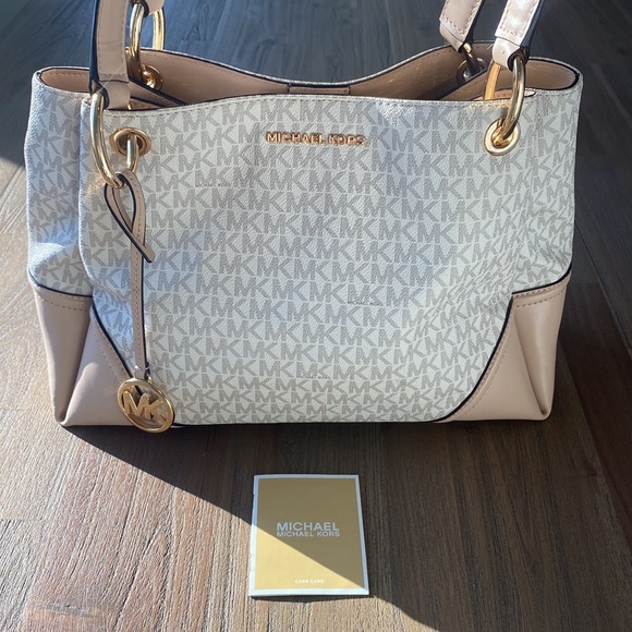 Michael Kors Nicole Large Tote, Previously Owned - Picture 2 of 14